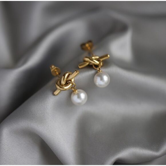 18K Gold-Plated Tied Knot Faux Pearl Stud Earrings Classic Elegant Jewelry Gift - Picture 1 of 4